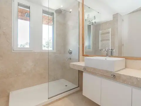 Departamento en Venta con 2 cocheras