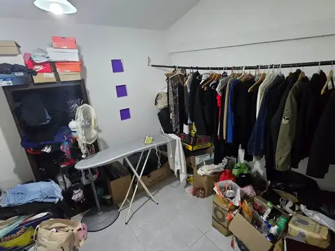 VENTA HERMOSA CASA 3 D EN B° 20 DE JUNIO