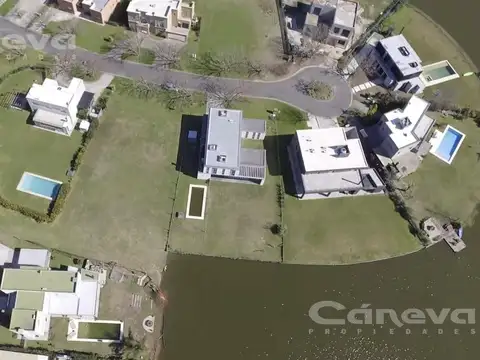 El Canton, Barrio Islas