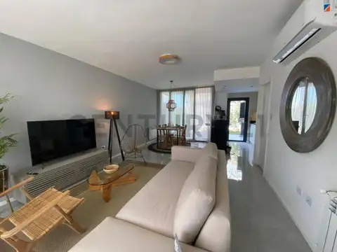 Casa - Triplex 3 Dormitorios en Sunny, Tigre