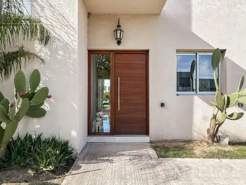 Casa en Venta en Vila Marina, USD 275.000