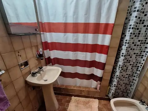 Venta Casa 3 amb. Apta crédito.