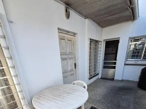 Depto Tipo Casa en Venta de 2 ambientes