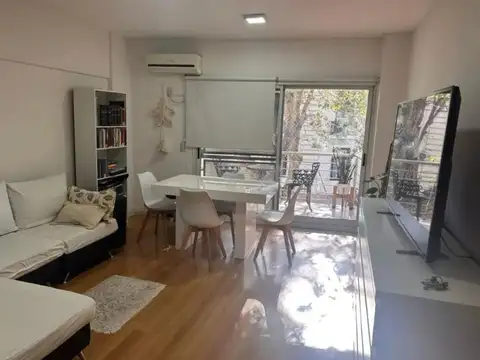 Avellaneda 800, Piso 1