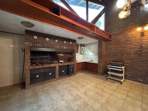 Casa en Venta en Berazategui, USD 110.000