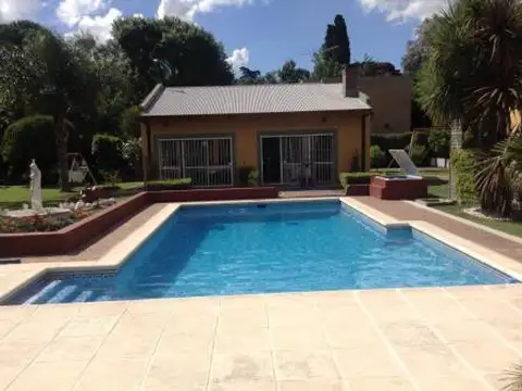 Casa en Venta en Maquinista Savio, USD 295.000