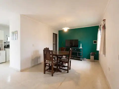 CASA EN VENTA LA PLATA