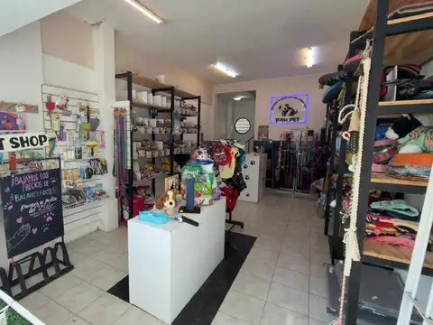 Hipólito Yrigoyen 100
