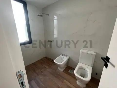 472 e/  14a y 14b 500, Piso 1