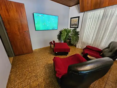 Casa en Venta en Lujan, USD 240.000