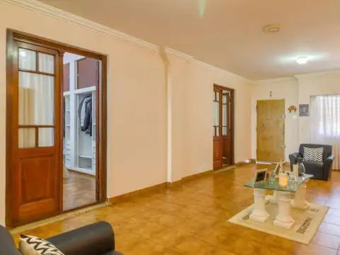 Casa en Venta en Villa Martelli, USD 217.000