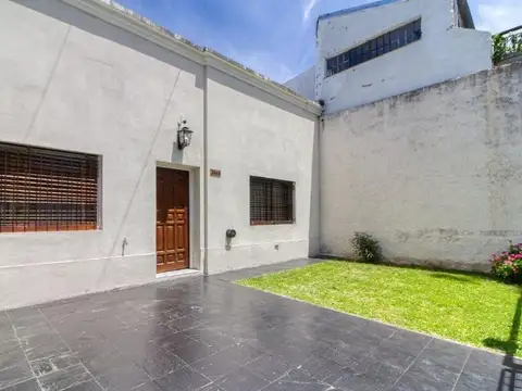 Casa en Venta con 1 cochera