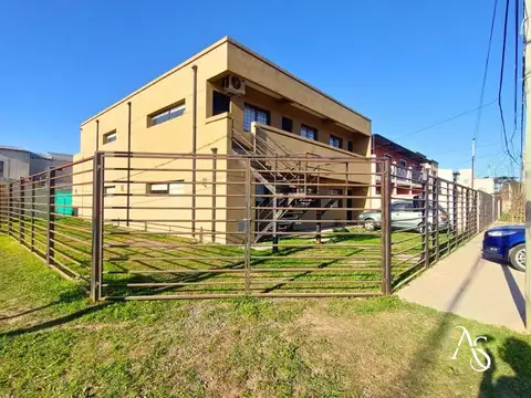 Depto Tipo Casa 3 ambientes con 1 baño