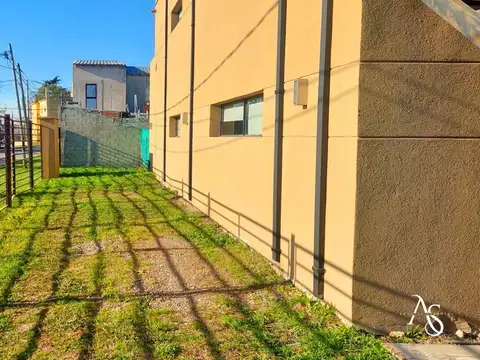 Depto Tipo Casa en Venta 5 años