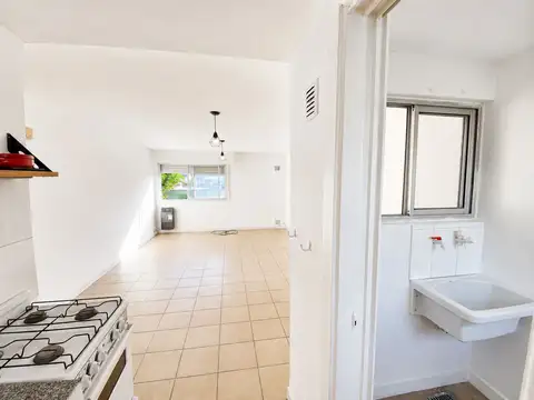 8 e/ 524 y 525 700
