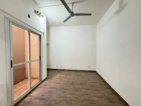 Departamento de 3 ambientes con Patio | Bajas expensas