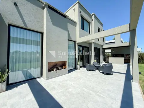 Casa en Venta en Moreno, USD 360.000