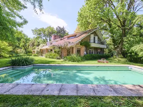 Importante Casa a la venta en Santa Rita, San Isidro