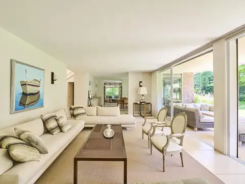 Importante Casa a la venta en Santa Rita, San Isidro