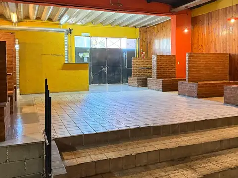 Local en Alquiler en Pilar Centro, $ 2.500.000