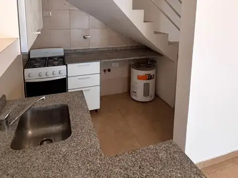 Depto Tipo Casa en Venta de 2 ambientes