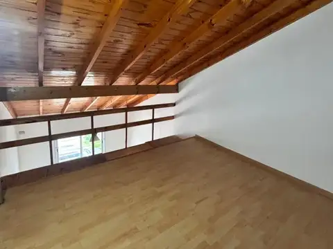 Depto Tipo Casa 2 ambientes con 1 baño