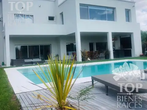 Casa en Alquiler de 5 dormitorios