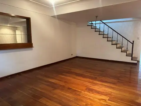 Venta Casa 5 Ambientes Villa Devoto. APTO CREDITO