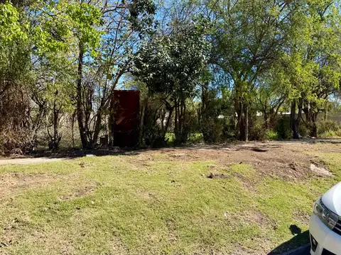 Terreno en Venta 40  mts Fondo