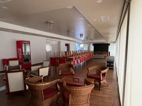 Casa 7 ambientes con 5 baños