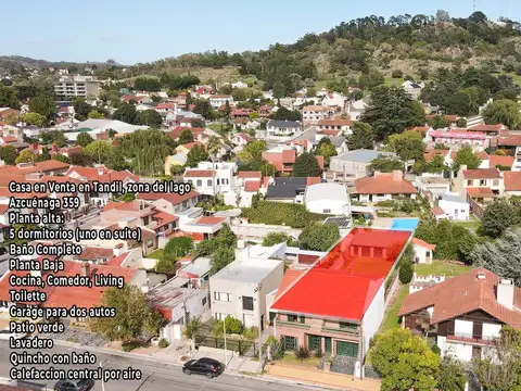 Casa en Venta con 2 cocheras