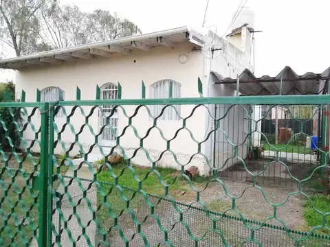 CASA EN VENTA BERISSO