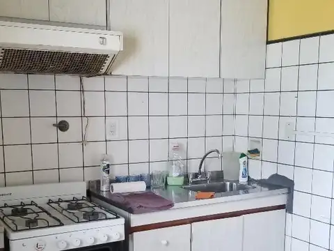 Pje Thames 4800 , Piso 1