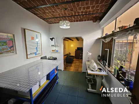 Depto Tipo Casa en Venta 80 años