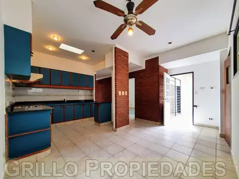 Cotagaita 2854. Departamento tipo casa. PH. Sin expensas. Al frente. Patio.