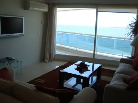 Departamento en Alquiler Temporal en Punta del Este, USD 10.000