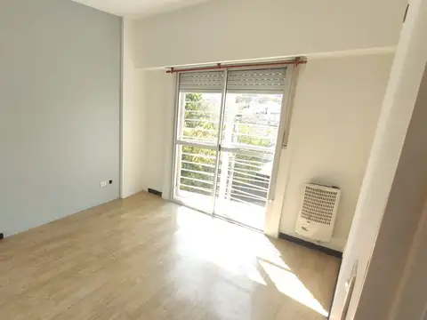 Domingo Albariño 700, Piso 2