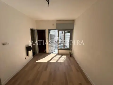 Departamento 2 ambientes en PH, Haedo.