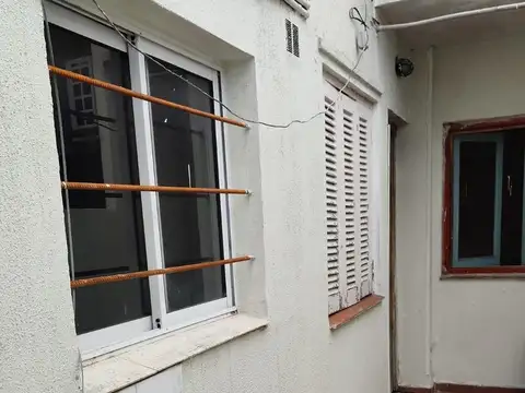 Depto Tipo Casa 2 ambientes con 1 baño