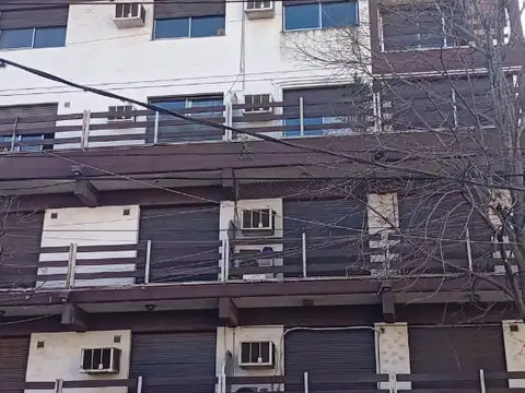 Diagonal Almirante Brown 1200, Piso 7