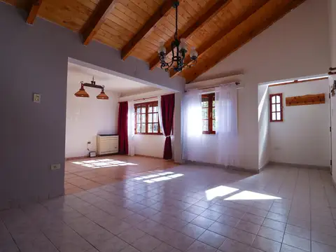 Casa en Venta con 1 cochera