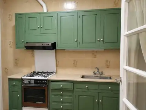 Depto Tipo Casa en Venta 80 años