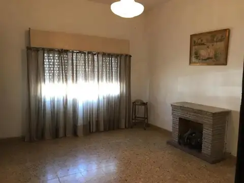 Ayolas e/ José A. Blanco y Avenida General Mosconi