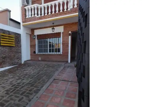 Casa en Alquiler de 3 dormitorios