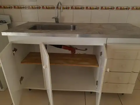 Casa en Alquiler con 1 cochera