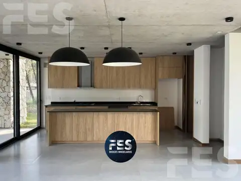 Casa en venta a estrenar con pileta en pinamar barrio pioneros 4 ambientes
