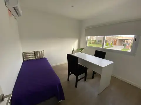 Casa en Santa Elena - Pilar del Este