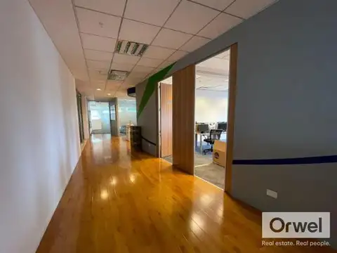 Oficina en Alquiler al Este
