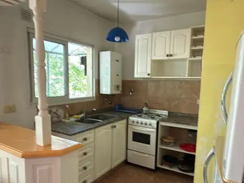 DEPARTAMENTO 2 AMBIENTES CON COCHERA CUBIERTA