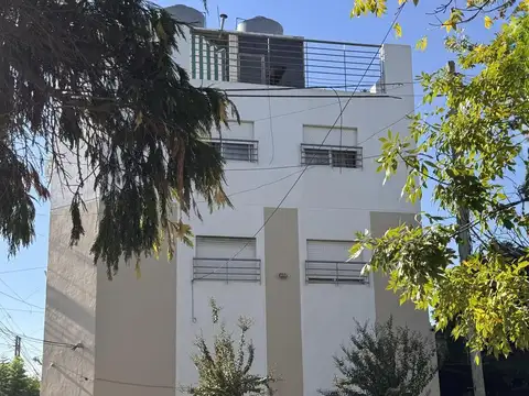 2 de Mayo  al 4300